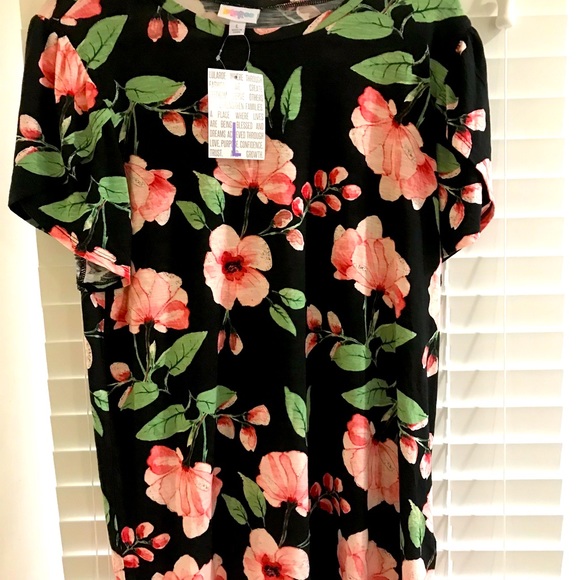 LuLaRoe Tops - New Lularoe Olive, Large